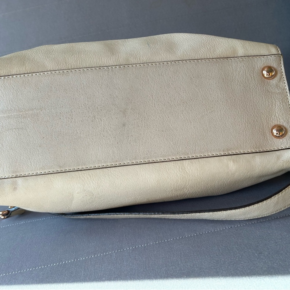 Michael Kors bag & wallet - Picture 5 of 16